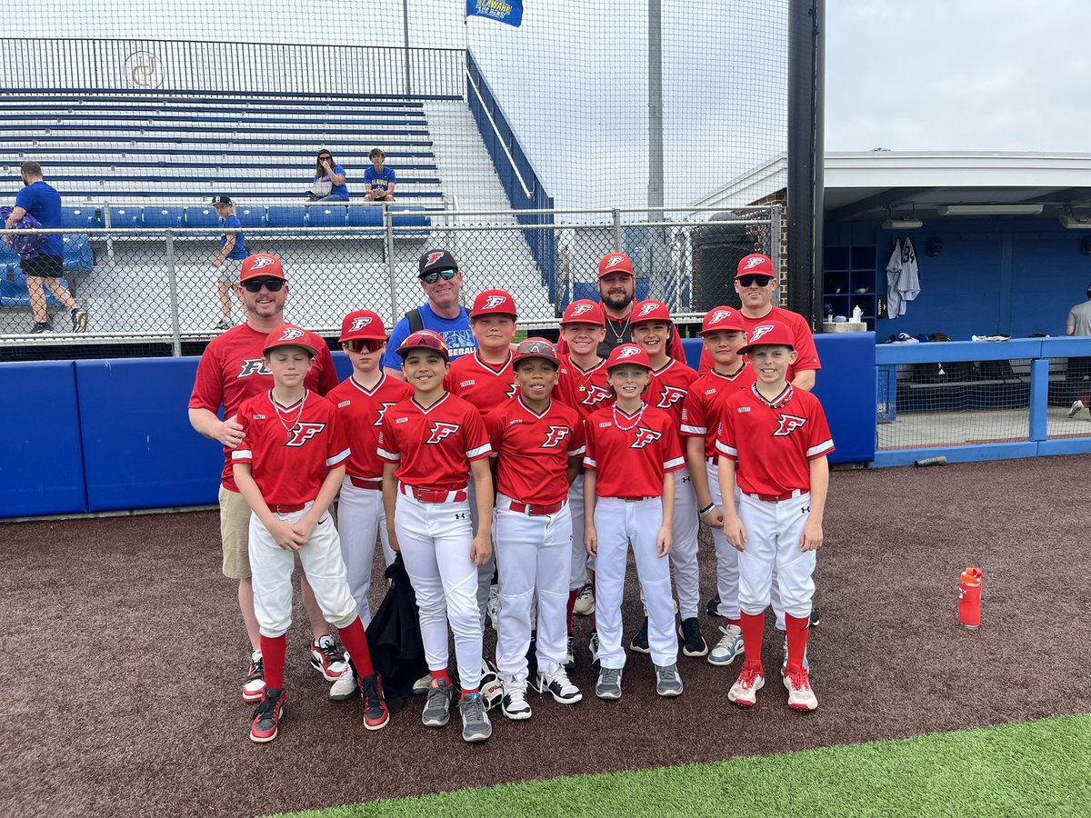 CoachMamsUD's tweet photo. Great to have @delaware_fury 11U at our game today. The Fury are coached by former Blue Hen 2bman @BrockDonovan5 ‘05 &amp; LHP Brian Ziegler ‘04. Current @DelawareBASE catcher Brett Walmsley played for the Fury. https://t.co/b9tZTPvogK