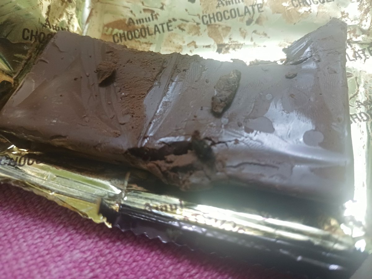 Dingle_12's tweet photo. @Amul_Coop Bought Amul Sugar Free chocolate thinking it's a healthier option. To my shock, I found a dead insect at the bottom after finishing it.
Sugar free but puchi 🪳 irukum avalothan https://t.co/8nukLRagIQ