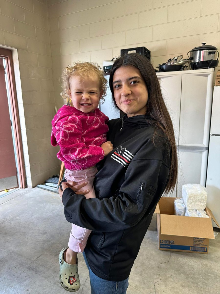 Junior <a href="/dakota_r26/">Dakota Rivera</a> volunteering at the Lyons Township Pancake Breakfast this morning, what a fun surprise running into her! Great job, Dakota! Thanks for the yummy breakfast!