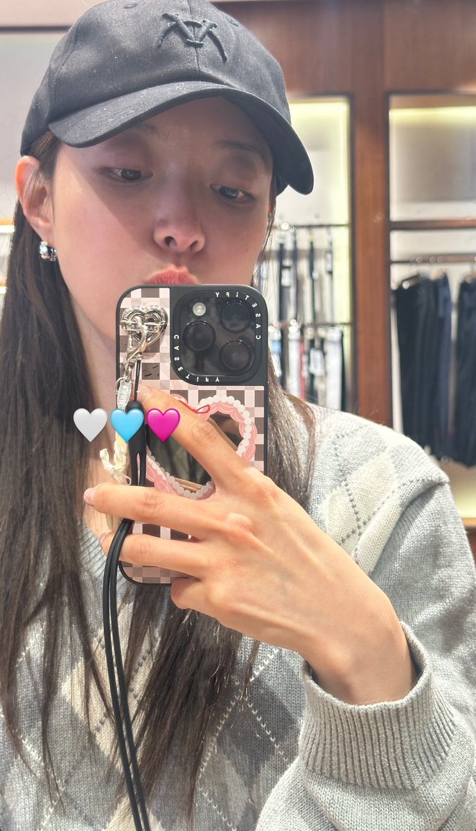 binri__0's tweet photo. 이세영 보고파…. 🥺 https://t.co/yPw9m4uJlt