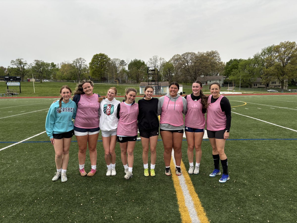 It was great seeing our alumni out there today! Good luck with the rest of spring classes and fall soccer and we will see you next year.