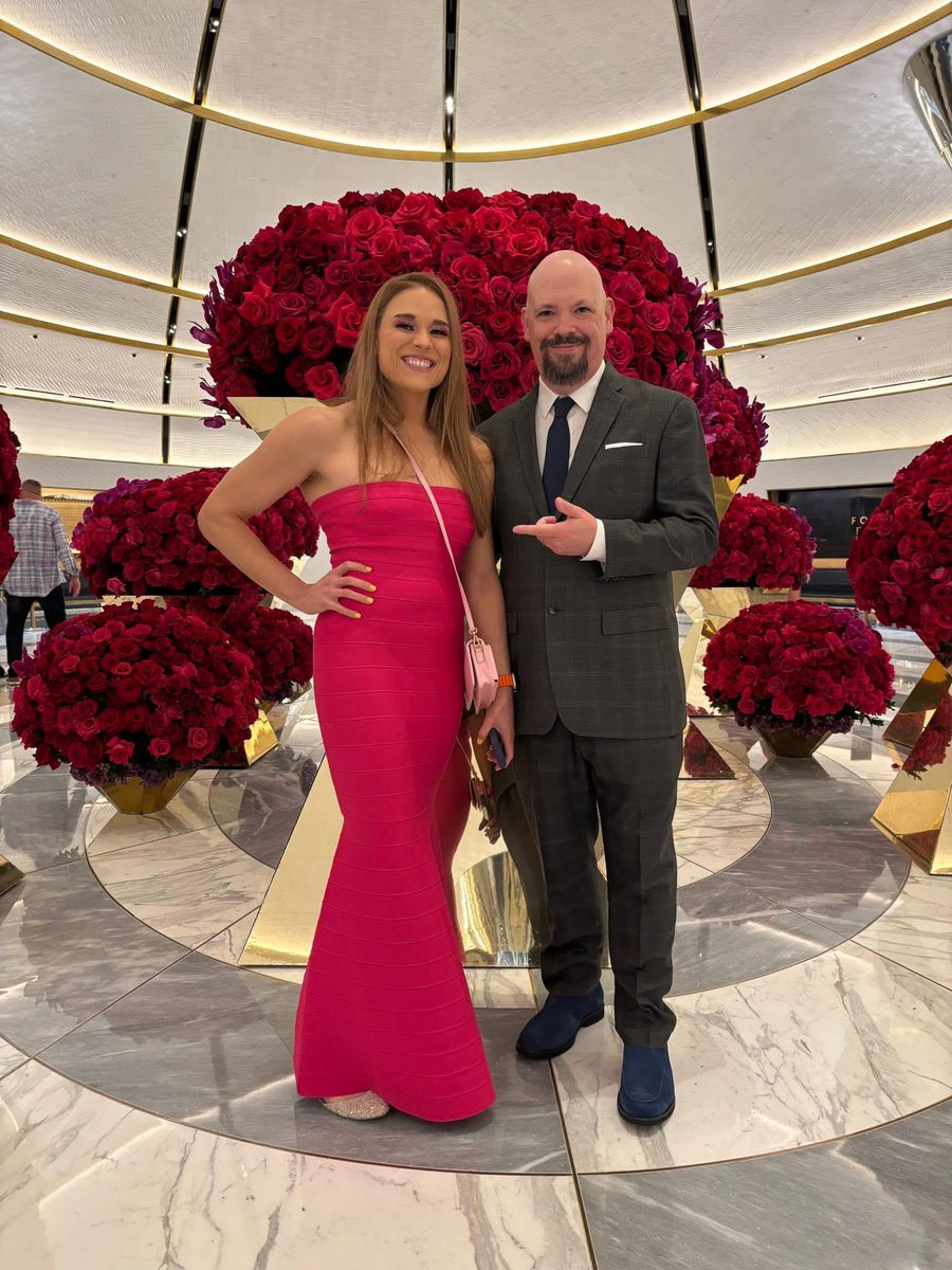 hcnoel's tweet image. Was my honor to accompany my friend @WWELadyRefJess to the #WWEHallOfFame Great start to my birthday weekend. #WWEHOF #WrestleMania