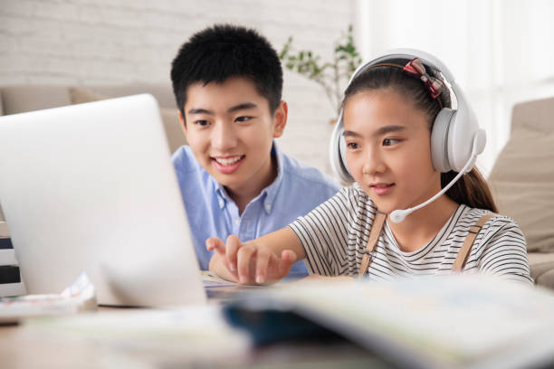 aiseCP's tweet image. Ready to speak Spanish fluently without leaving your house? Talk2Practice.com offers comprehensive online plans with native tutors to help you achieve your language goals. Start practicing today #SpeakFluentSpanish #OnlineLanguageLearning #USA #uk #Canada #today #now #offer