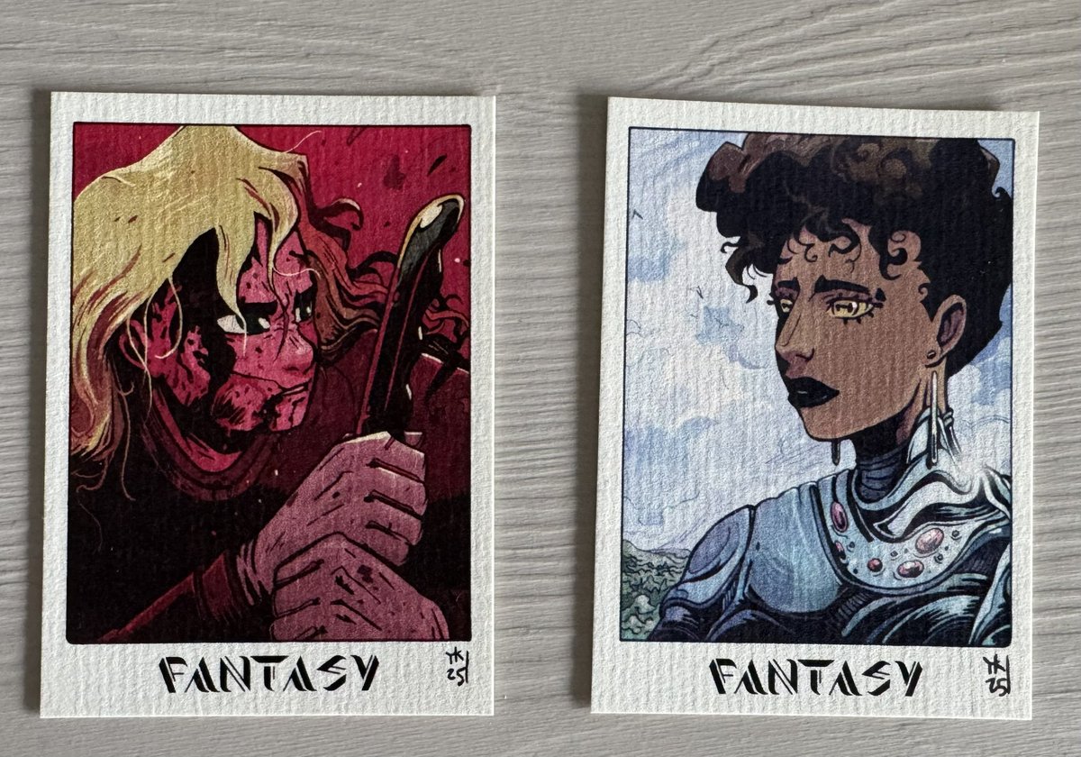 3gr3S_S3rg3's tweet photo. Retour d’un très chouette moment avec @KavegeYoann chez #AtomikStrip (Andenne).
La dédicace, l’ex-libris magnifique et deux trading cards exclusives 
J’ai commencé à feuilleter et Yoann et @bubblebd
c’est encore un très beau travail 👌🏼 https://t.co/Lb8Uw2GRb6
