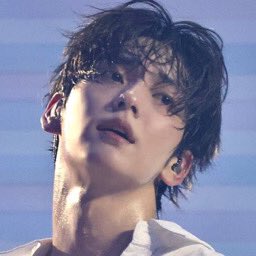 those aren’t just eyebrows, they’re full of yearning