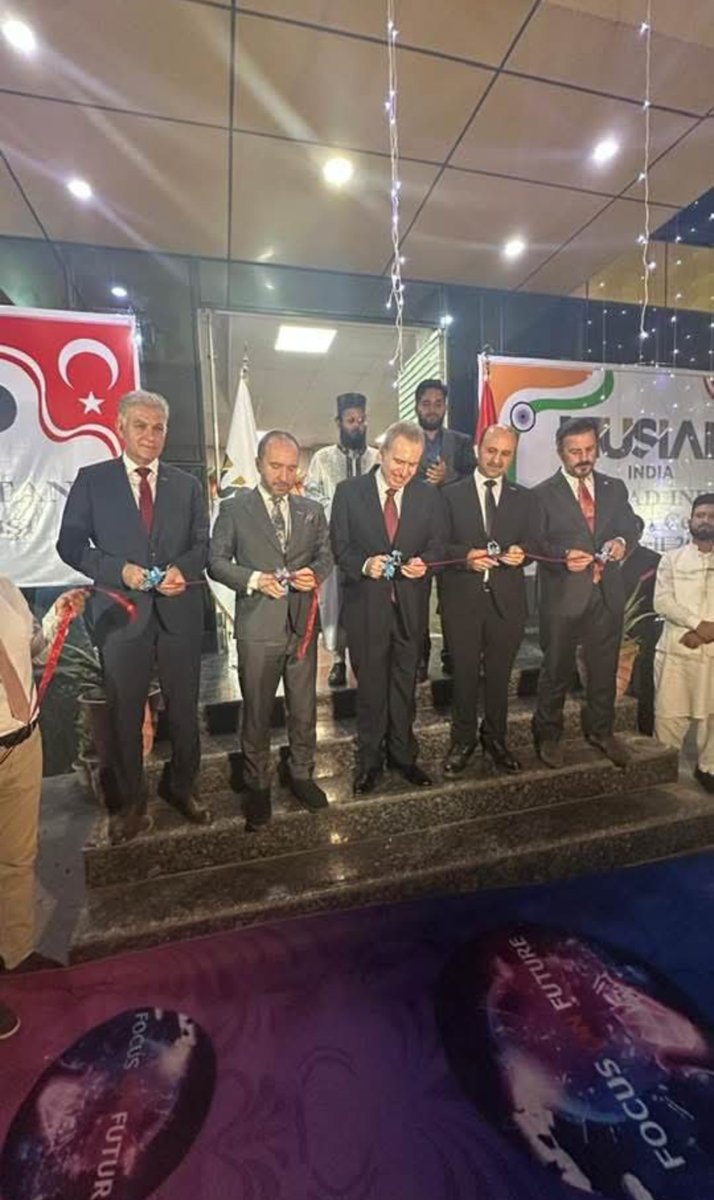 MUSIADIndia's tweet photo. Müsiad Hindistan temsilcilik ofis açılışını Büyükelçimizin de katılımıyla yaptık. hayırlı olsun
@_selimsar_ @MOzguryucel1 @nacitorba https://t.co/upVm6ptK1H
