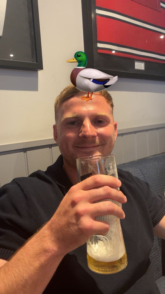 Tom tweet media