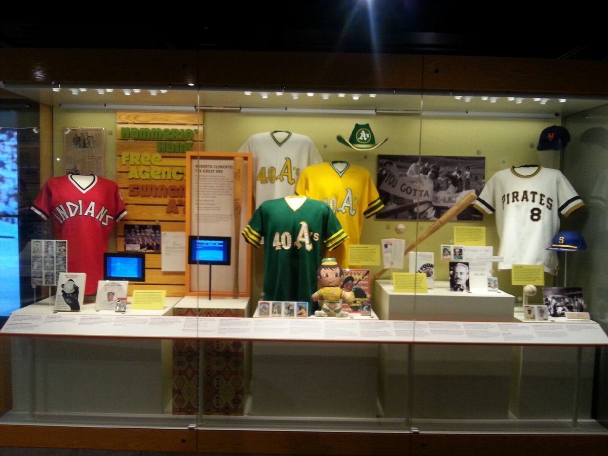 cilcorg's tweet image. This @baseballhall #livevirtualprogram #examines features of #baseball #uniforms and how they reflect key moments in #American history throughout the #20th and #21st #centuries. 

Book a #live #virtualtour today here: bit.ly/4jFDGbb