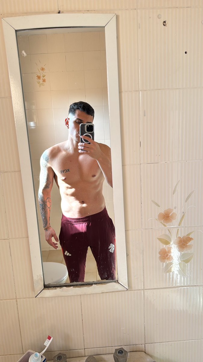 fpmais18's tweet photo. Boa Tarde 😃 

Laranjinha 100% atualizado ��🏻

https://t.co/sNIyi7qSgs https://t.co/ds5gOoouny