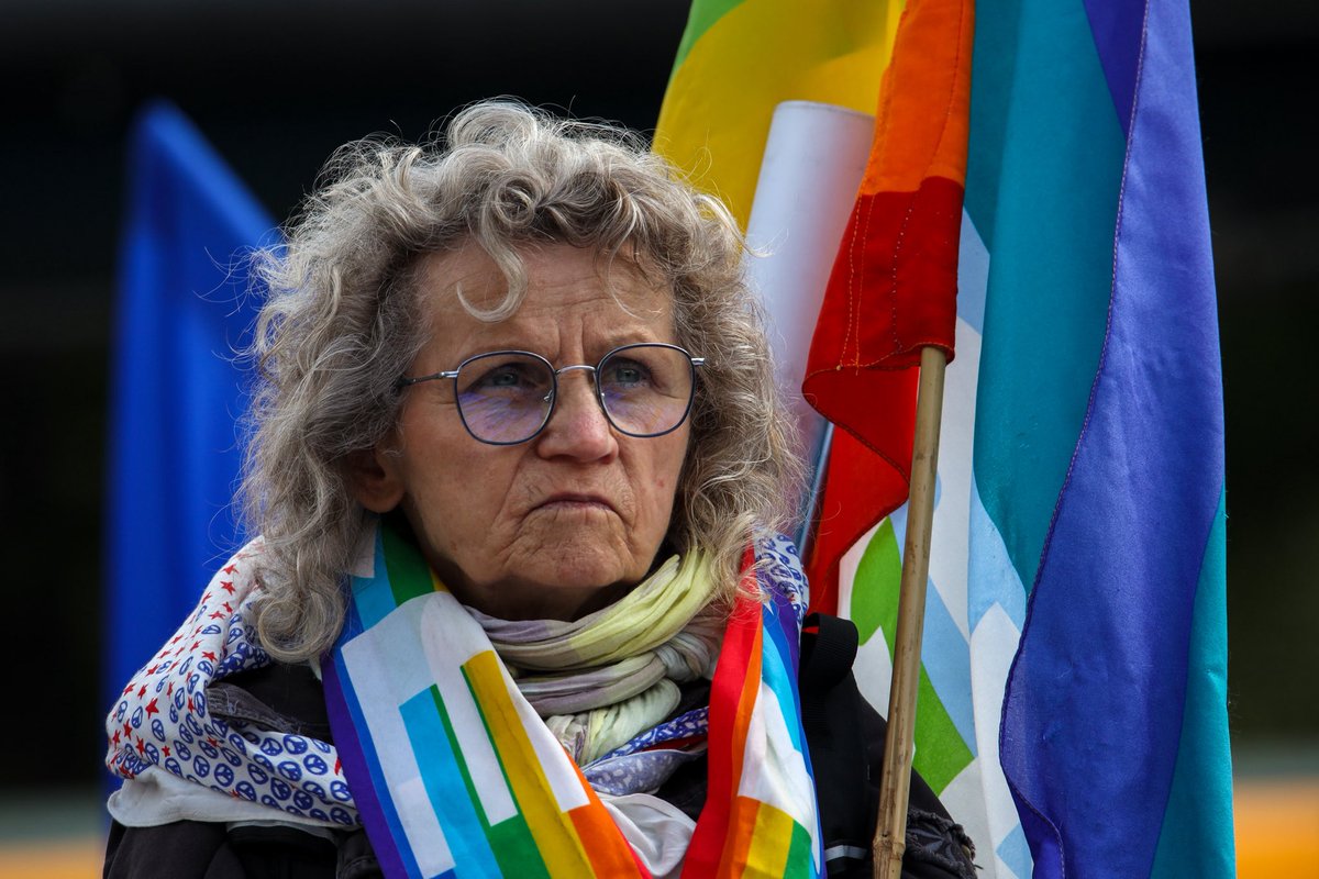juliusmortsi's tweet photo. Germany, Mainz: Demonstrators march in the city of Mainz for a world free of war, military, and violence. (Credit: © Julius Mortsi/ Zuma Press)
@juliusmortsi
#EasterMarch #Mainz #Germany https://t.co/Pm81EHsrfN