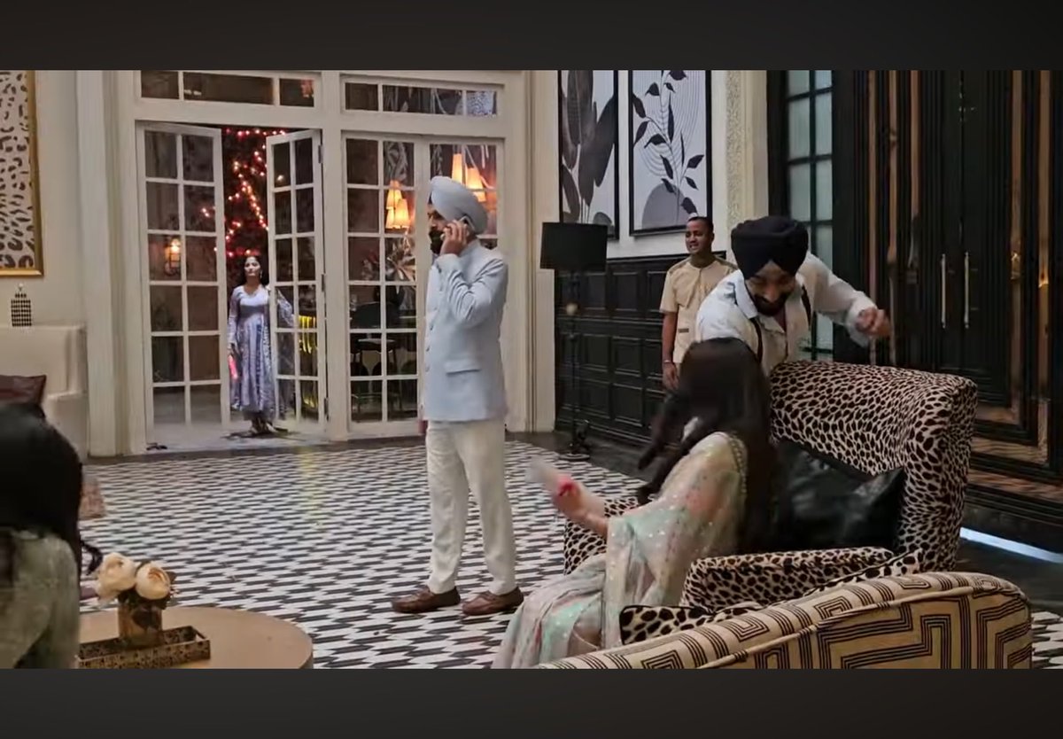 anjali902's tweet photo. Already missing them so much😥 Great team🥺 #IssIshqKaRabbRakha https://t.co/JJv7wUjYlM