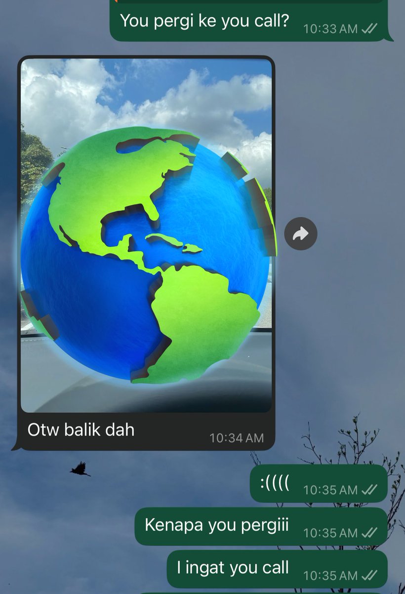 _zahwareza's tweet photo. Randomly told this guy that I might’ve left my Apple Pencil at a coffee shop I went to last week. Instead of telling me I’m careless, HE LITERALLY WENT THERE AND LOOKED FOR IT!!!!!!!!!!!!! 🥹😭

Note: I tengah class and memang plan nak cari sendiri lepas class https://t.co/WBbpKxCZ00