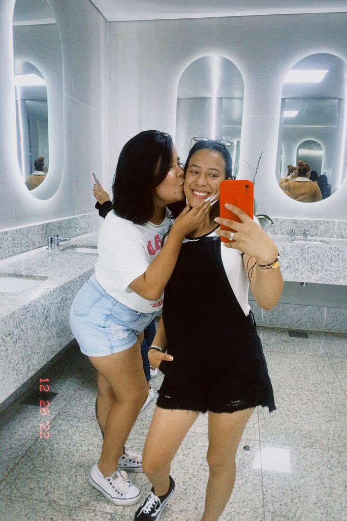madu2__'s tweet photo. Feliz aniversário meu amor, te amo 💖
@verasclara_ https://t.co/9RGjiCue4d