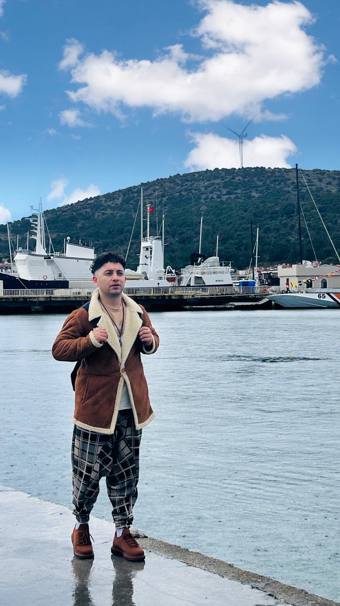 İzmir Çeşme’ye Hoş Geldiniz ❗️

Çeşme, İzmir ilinin en güzel ilçelerinden biridir. Çeşme sadece yerli değil yabancı turistlerin de favori tatil adresleri arasındadır.

#çeşme #izmir #new #amazingplace #alaçatı #fyp #ege #gezi #seyyah #geziotobüsü #hayatıkeşfet #gezgin #çeşme