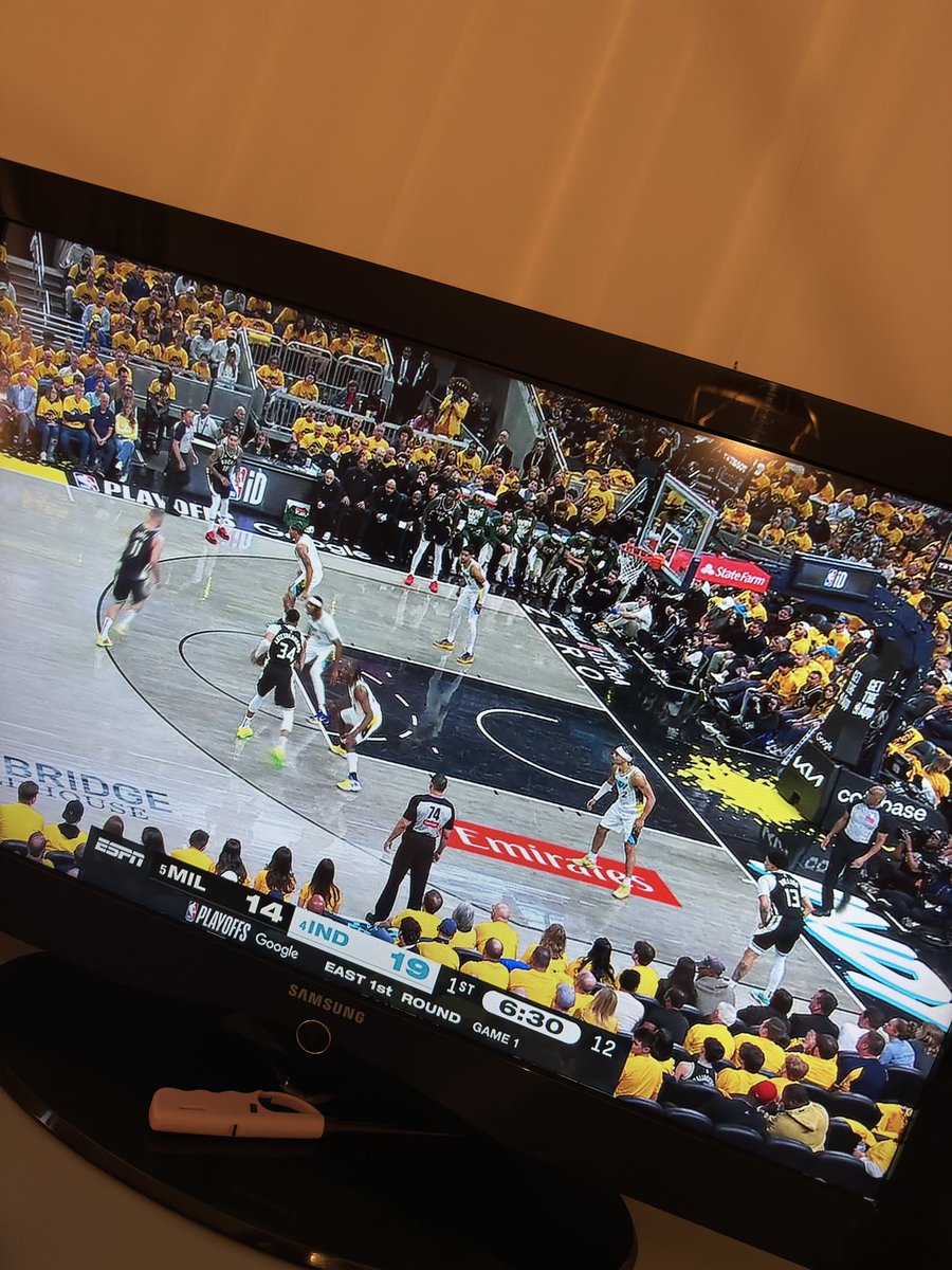 anton1910melin's tweet photo. #FearTheDeer #NBAPlayoffs #NBAse https://t.co/hTOpB0wKEe