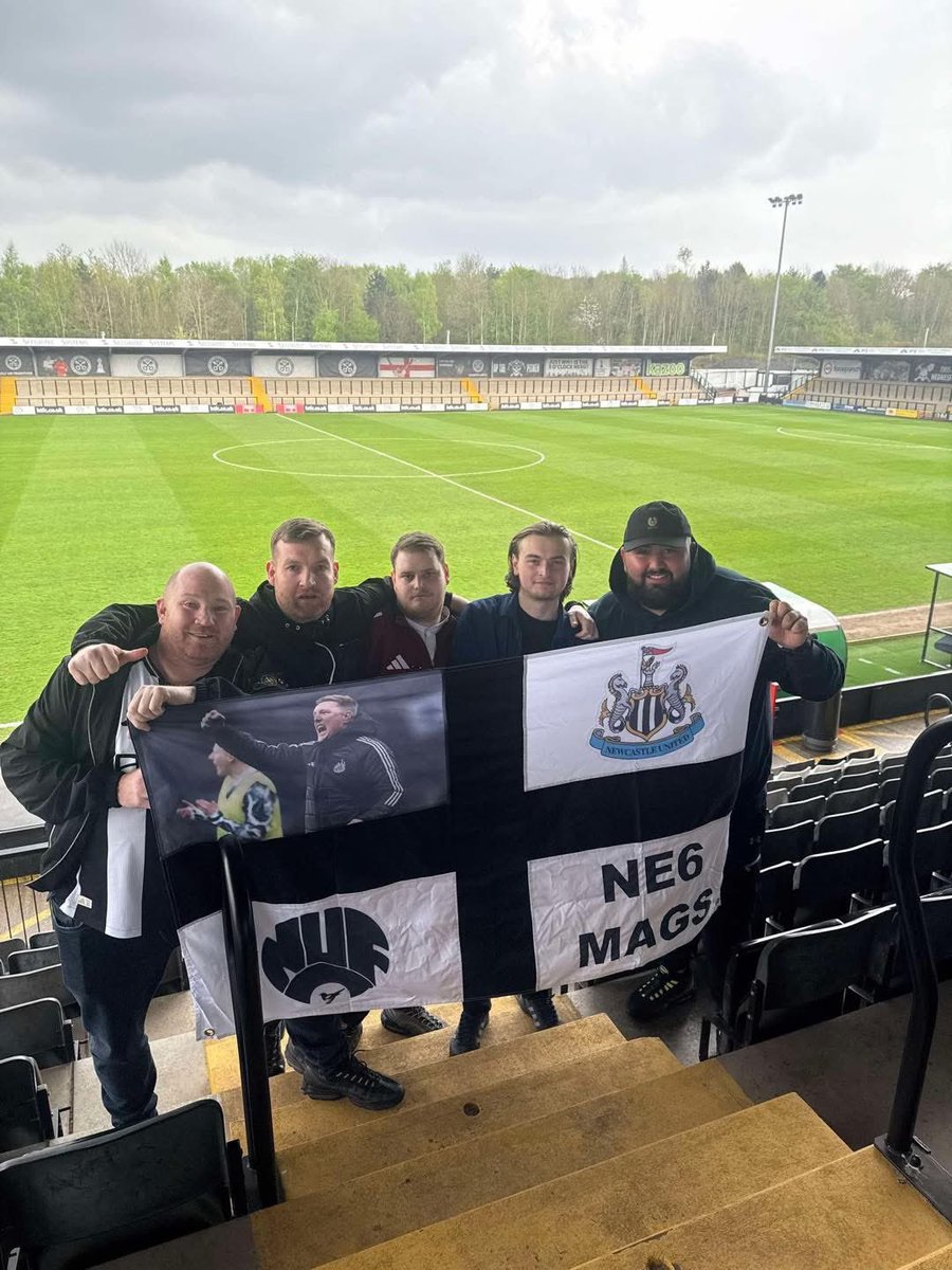 Hednesford_Town's tweet photo. We had the pleasure this afternoon of hosting a group of @NUFC fans who stopped off at Keys Park for a pre match drink prior to their game against Aston Villa. 🍻

They were a terrific bunch; funny, respectful and extremely complimentary about our facilities… (They also promised to come and watch whenever the next time they have a spare Saturday off 🥳🤝) 

We wish them all the best for the rest of the season; Howay The Lads 🦅