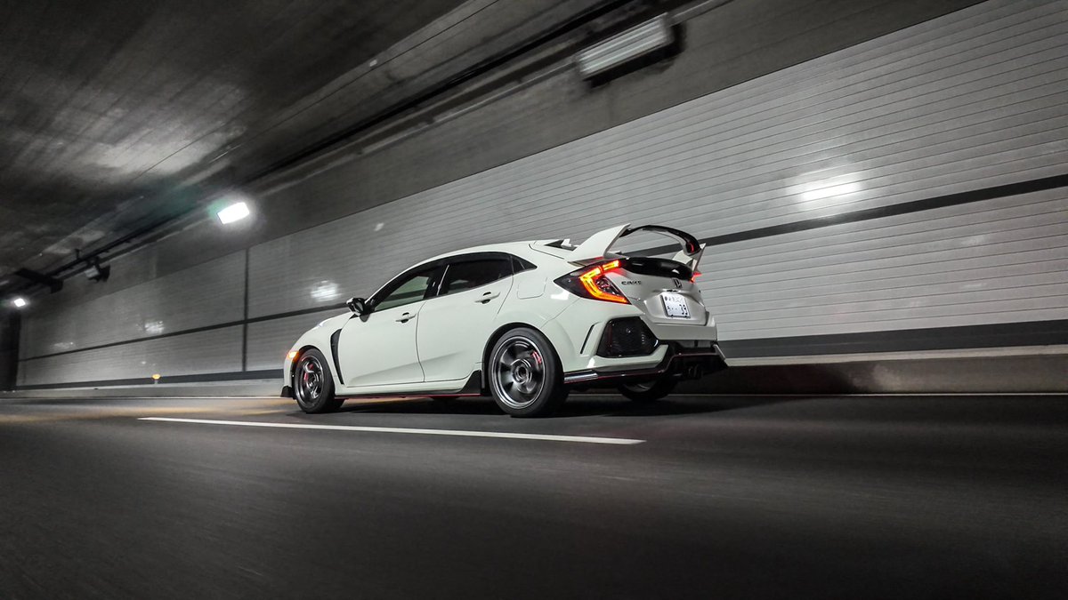 Honda civic type R FK8 【PV】|custom|JDM|USDM|4K| youtu.be/-F9es6H7y9I?si… <a href="/YouTube/">YouTube</a>より
