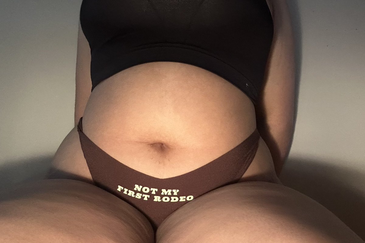 blueburry36's tweet photo. just sitting here waiting for you <3

♡ and ↻ https://t.co/ek2vr9sTES