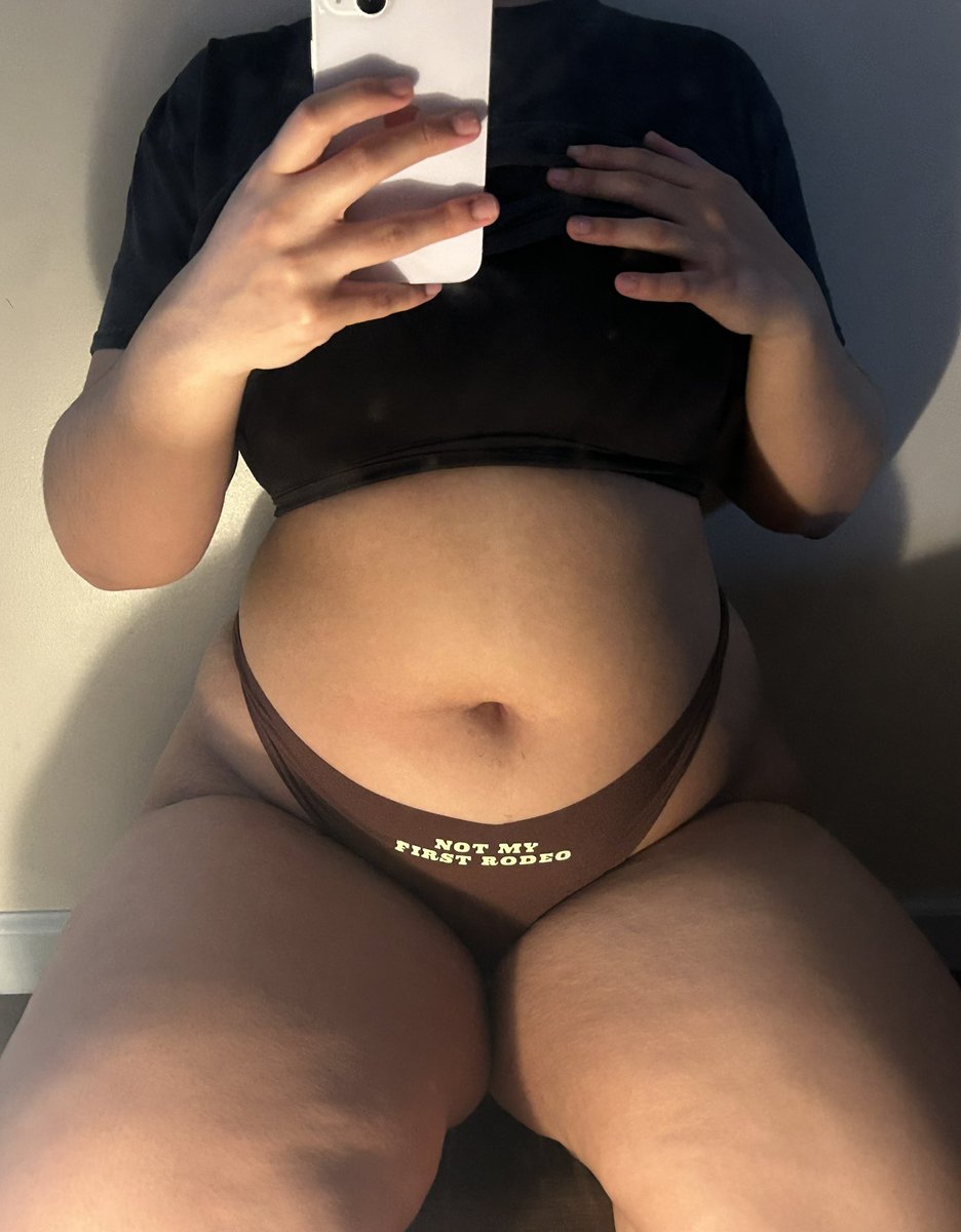 blueburry36's tweet photo. just sitting here waiting for you <3

♡ and ↻ https://t.co/ek2vr9sTES