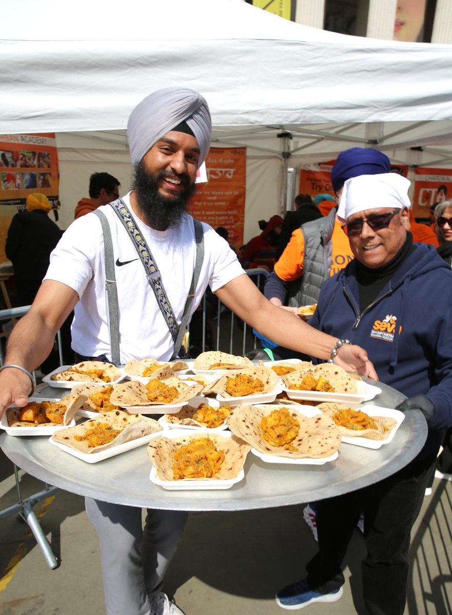 MayorofLondon's tweet image. Sikh and Punjabi Londoners make a huge contribution to the spirit and success of our city.

It’s great to see Londoners of all backgrounds come together in Trafalgar Square to celebrate Vaisakhi.