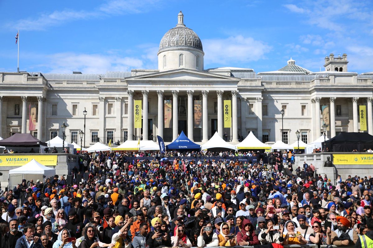 MayorofLondon's tweet image. Sikh and Punjabi Londoners make a huge contribution to the spirit and success of our city.

It’s great to see Londoners of all backgrounds come together in Trafalgar Square to celebrate Vaisakhi.