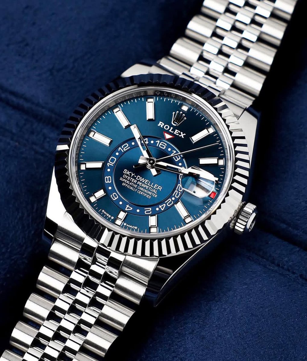 ROLESU_721's tweet image. SKY-DWELLER