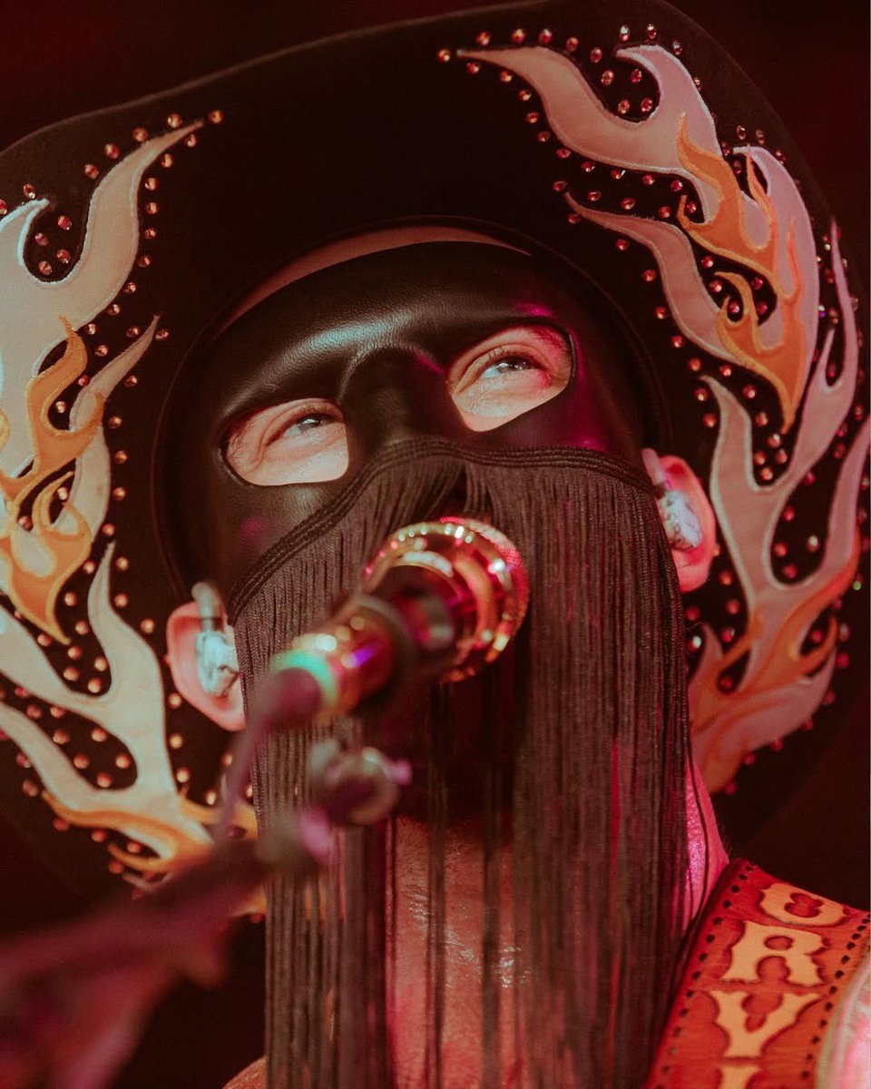 OrvilleUpdates's tweet photo. Thinking about Orville’s 2022 Coachella set. 🤎 #orvillepeck #coachella 

📸: theholymountain via IG. https://t.co/Yr0jJGM5em
