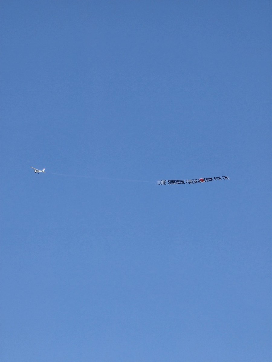 Sunghoon banner at enchella !!

#enchella #enhypen #Coachella2025