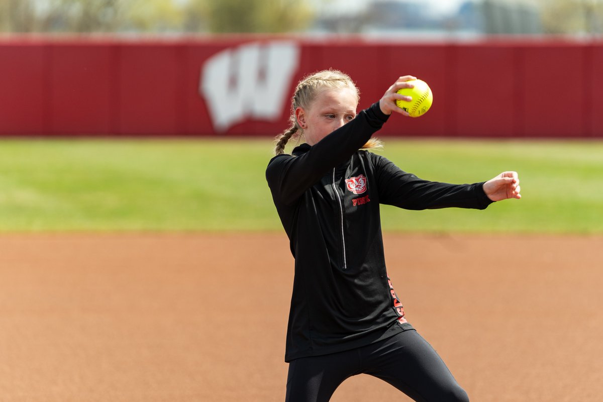 Wisconsin Softball tweet media
