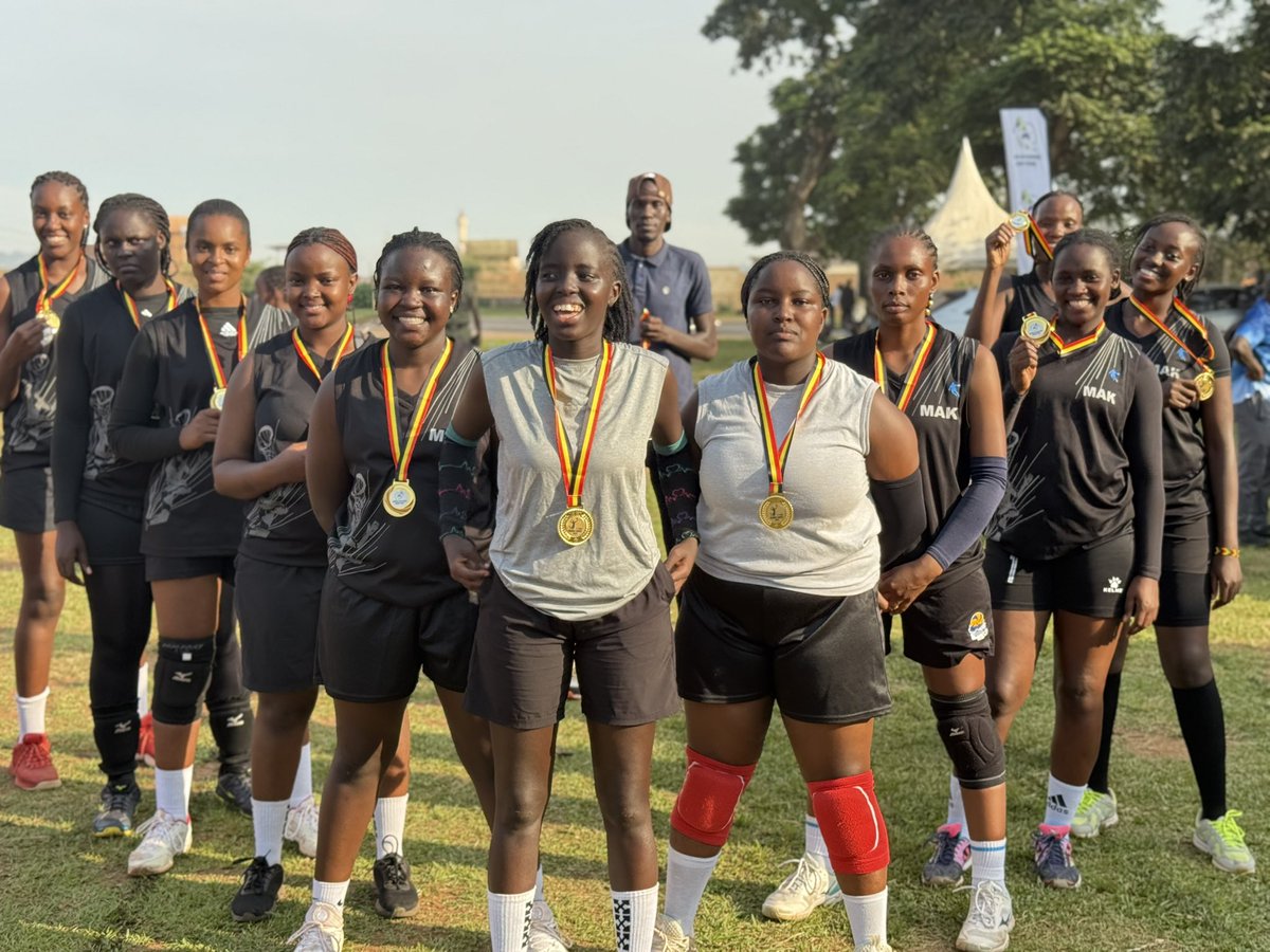 MakerereSports's tweet photo. Gold Medalists🏅🥇
Volleyball champions..

The Makerere University ladies' team has been crowned champions of the 2025 East African University games.
Congratulations ladies. 🎉🎉🎊
#MAKSports
#MakerereuniversityNews
#FUFATV #FEAUS 
#EAUWC2025 #Makguild https://t.co/c6SqUVR4JX