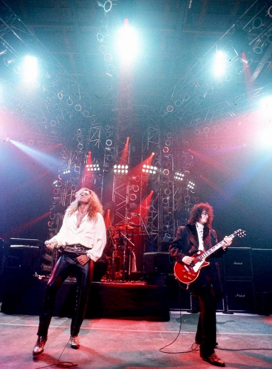 Jimmy Page &amp; David Coverdale - Take Me For a Little While  (promo video) youtu.be/GUHXAwUuVj0?si… via <a href="/YouTube/">YouTube</a>