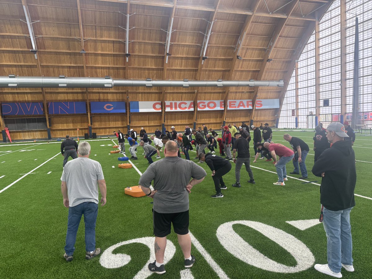 NateHammond6's tweet photo. #usafootball making the coaches put in some work! https://t.co/HzsB2K0hg9