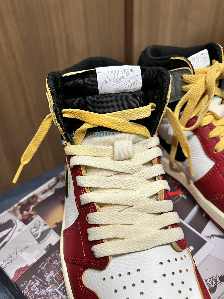 pantore86's tweet photo. 眠れないので真夜中にシューレースをイジイジ👟🪢
NODCさんのちょっとイエローが淡すぎたかなぁ🤔それに160cmで1番上までは実用的に色々大変か...😨
グラデーションも人と違って良い感じ🙆
悩ましい...でもこの悩みは嫌いではないのである。
#UNION × #NODC
#ユニオン
@NODCorporation https://t.co/vzLfy8cOBE