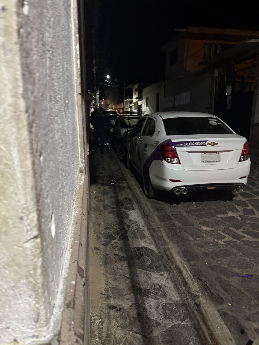 montsearbe's tweet photo. @ImagenCiudadan @Edomex @CulturaEdomex @delfinagomeza En #Donatoguerra faltaron los baños públicos, y el orden a la vía pública. Pero si hubo #narcocorridos https://t.co/PhWs9yxRG8