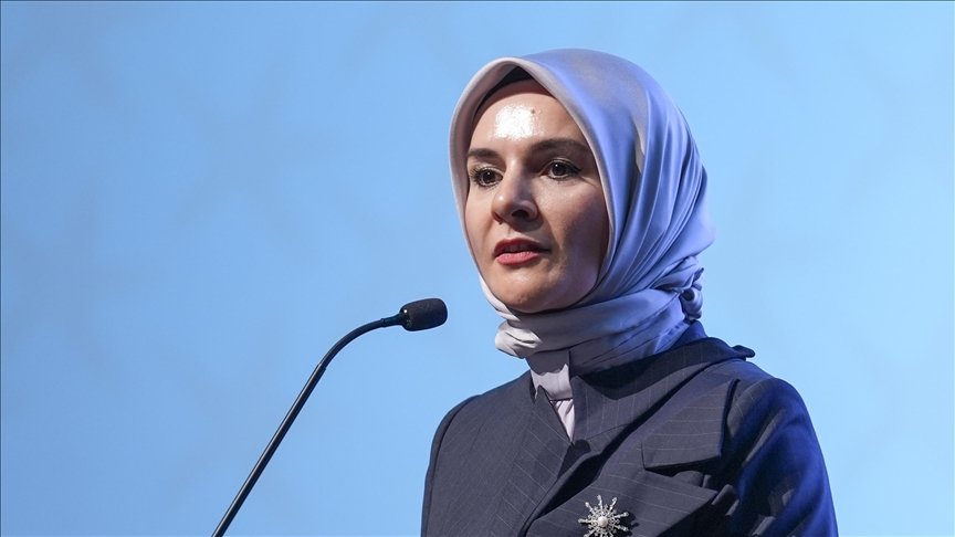 beehaber's tweet photo. Aile ve Sosyal Hizmetler Bakanı Mahinur Özdemir Göktaş:

"Bugün alarm seviyesindeyiz. Bugün doğurganlık hızımız 1,51 hızında. Nüfusun kendini yenileme oranı 2,1'dir.

Şu an Türkiye kendini yenileyemiyor. Yaşlanıyoruz.

Askere gönderecek genç bulamayabiliriz." https://t.co/Xhu5pYsRT5