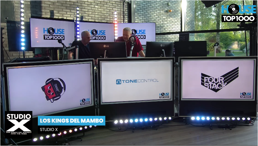 JRVR73's tweet image. i m like a man in a cage, and i m so in love with you #Ht1000