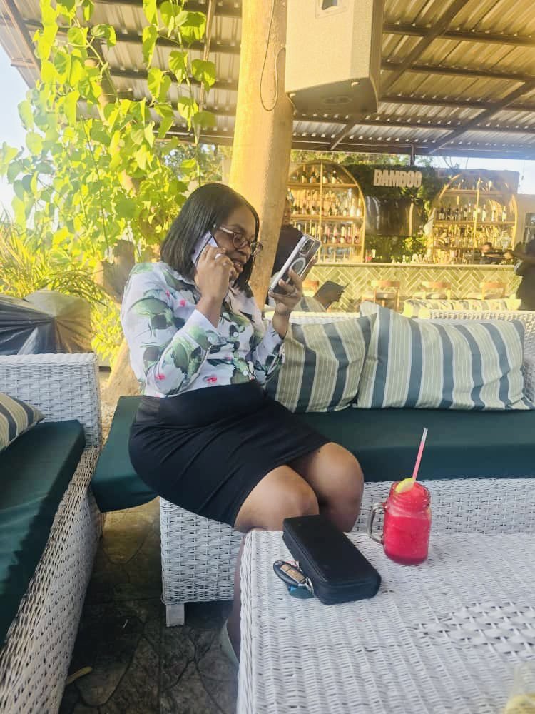 MaguswiAM's tweet image. Cheers to the long weekend 🍻🍻🍻