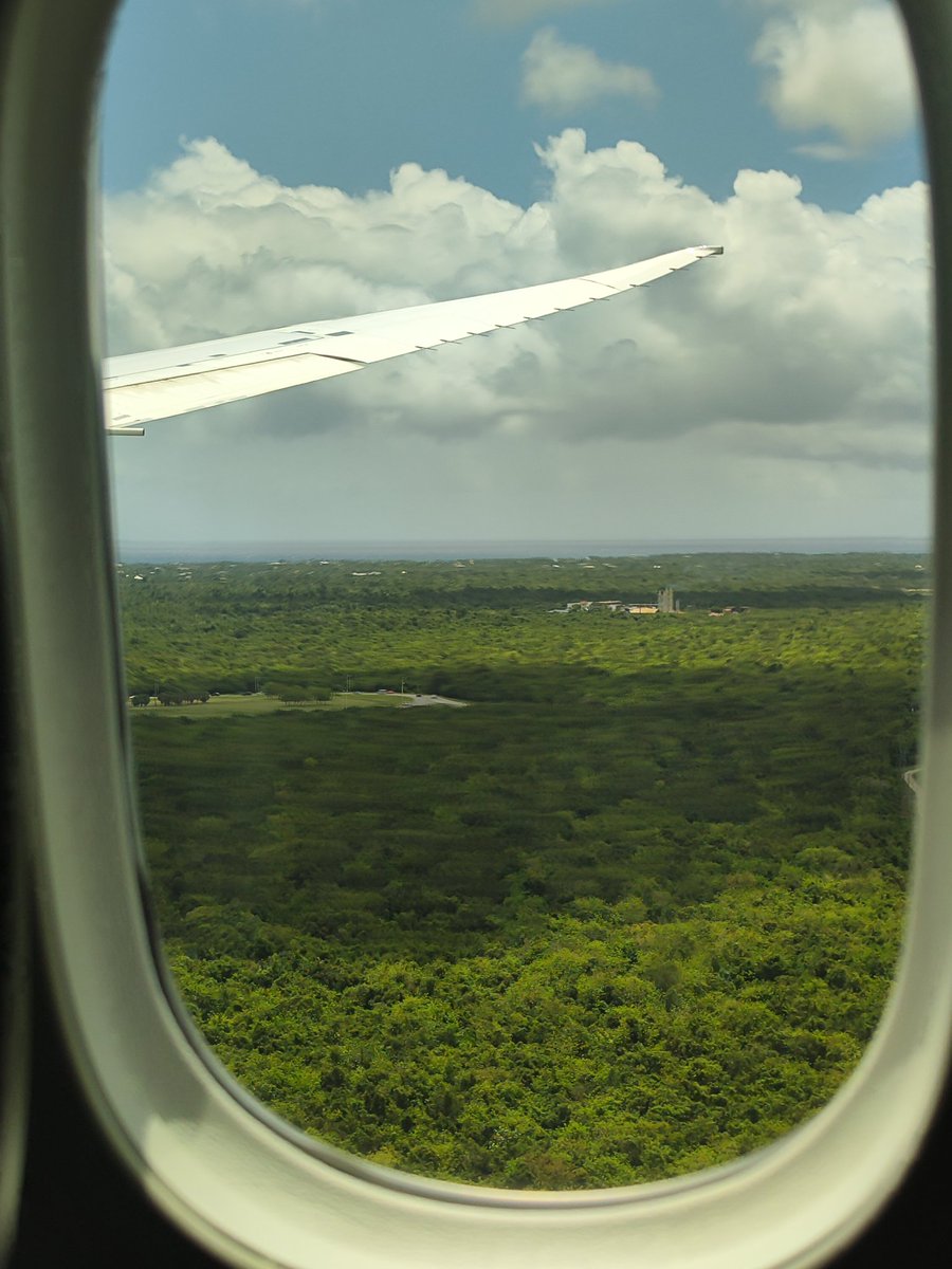 julissarparco's tweet image. First stop: 🇩🇴 ➡️ next: 🇨🇱
Had a great time at @ReactMiamiConf - from the cafecito cubano to the amazing community!