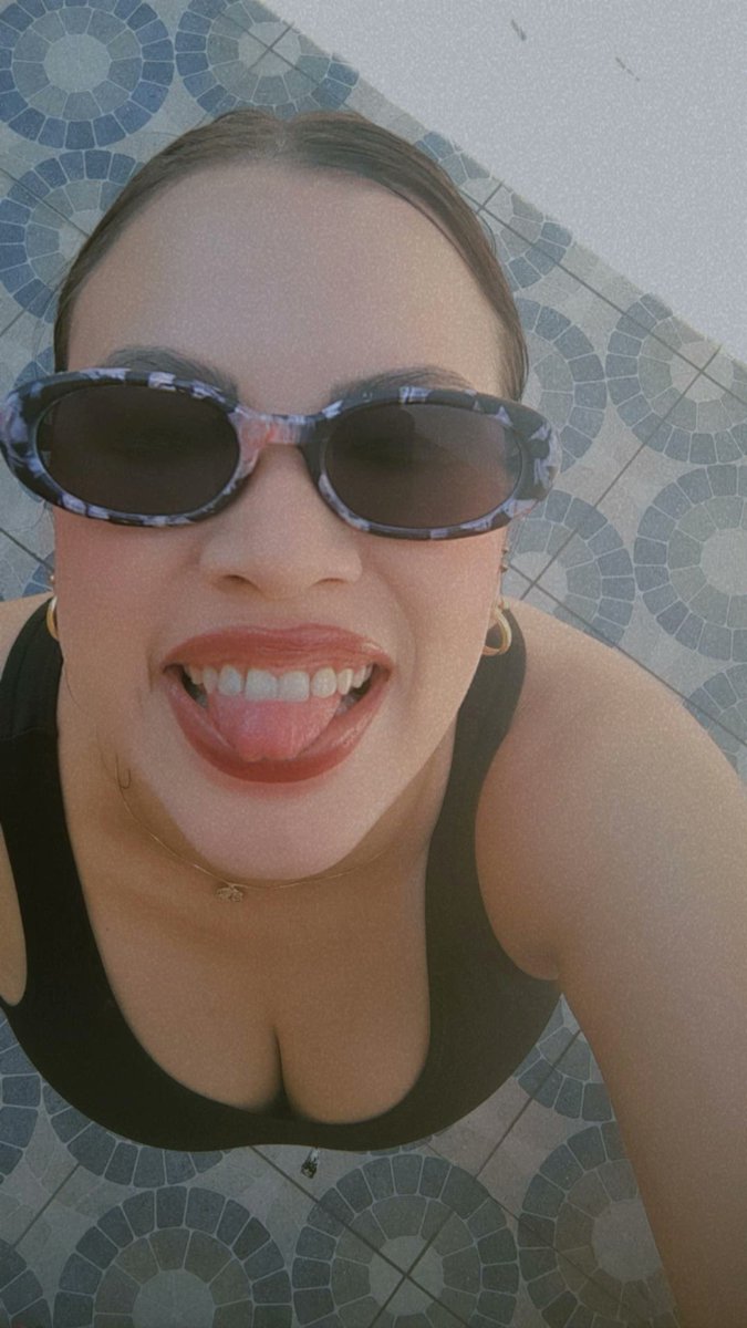annak_riber's tweet photo. "Beleza de verdade é ser quem você é, sem pedir permissão." https://t.co/1osPXV99WO