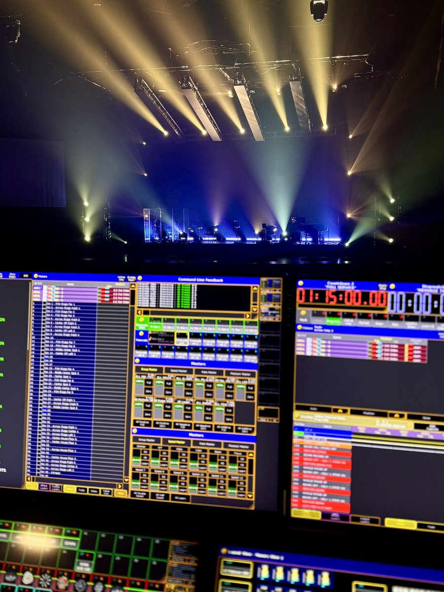 garysutherland's tweet image. My office for the weekend at SCG
#LightingDirector #LightingDesgin #LightingProgrammer #MA2 #GrandMA2 #GrandMA3D #SGSCreations #SGarySutherland #GarySutherland