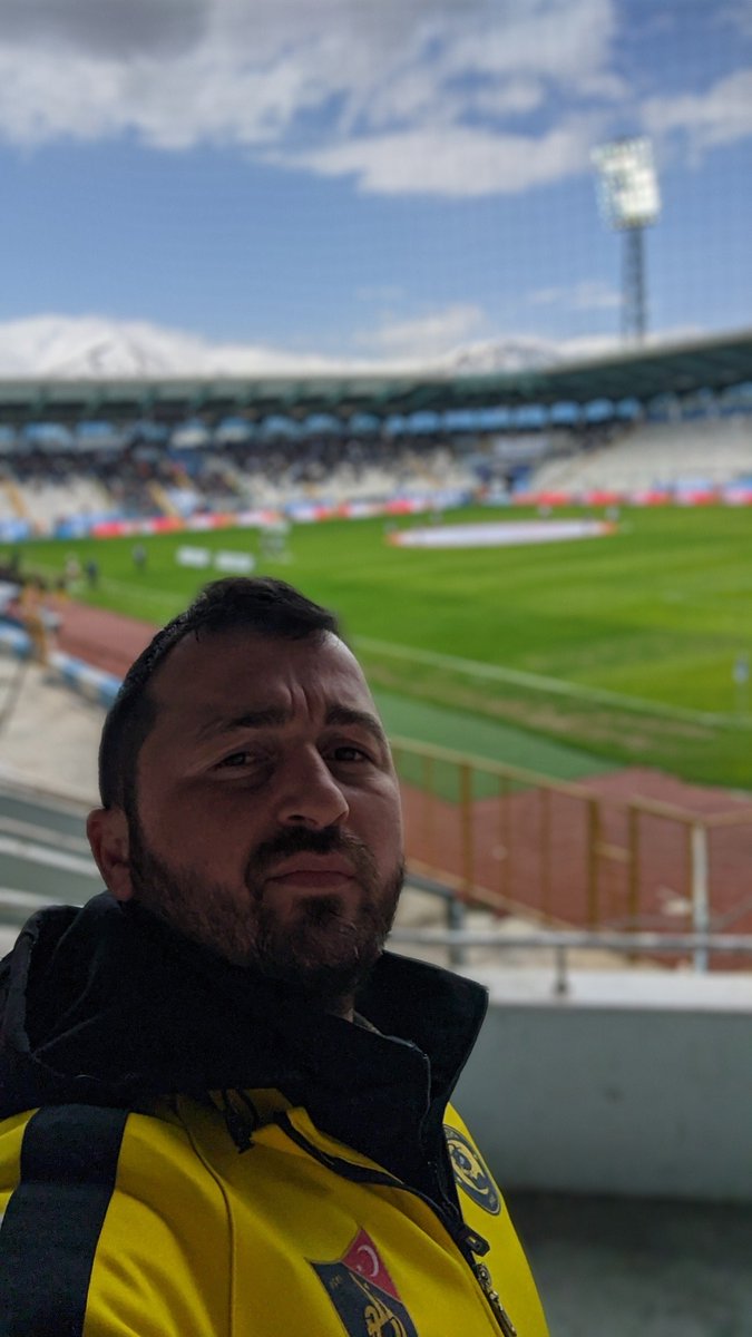 Çok şükür 

Erzurumspor 1-2 İstanbulspor