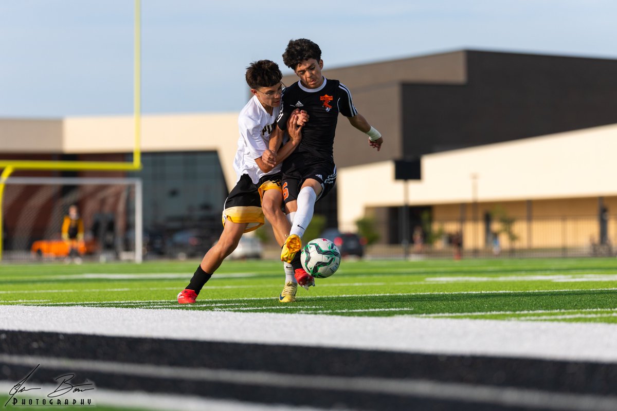 Jason Bowie tweet media