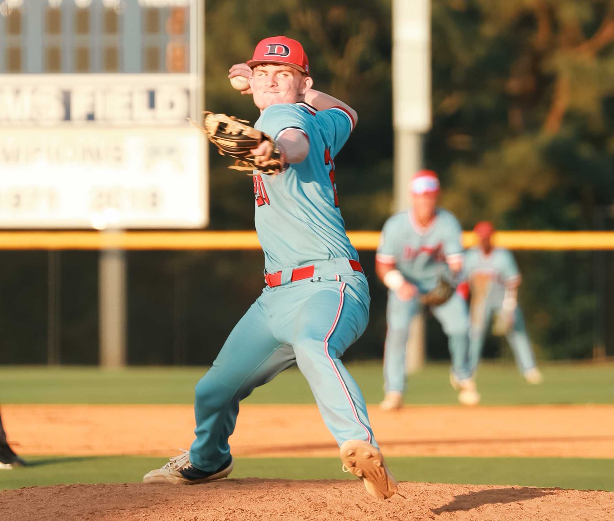 ⚔️ Yesterday, we celebrated and honored our 6 Senior Boys Baseball athletes for Senior Night. They have been outstanding leaders, not only for their team but also for their fellow classmates. We're super proud of them for their hard work and dedication.(3/3) #DormanBaseball