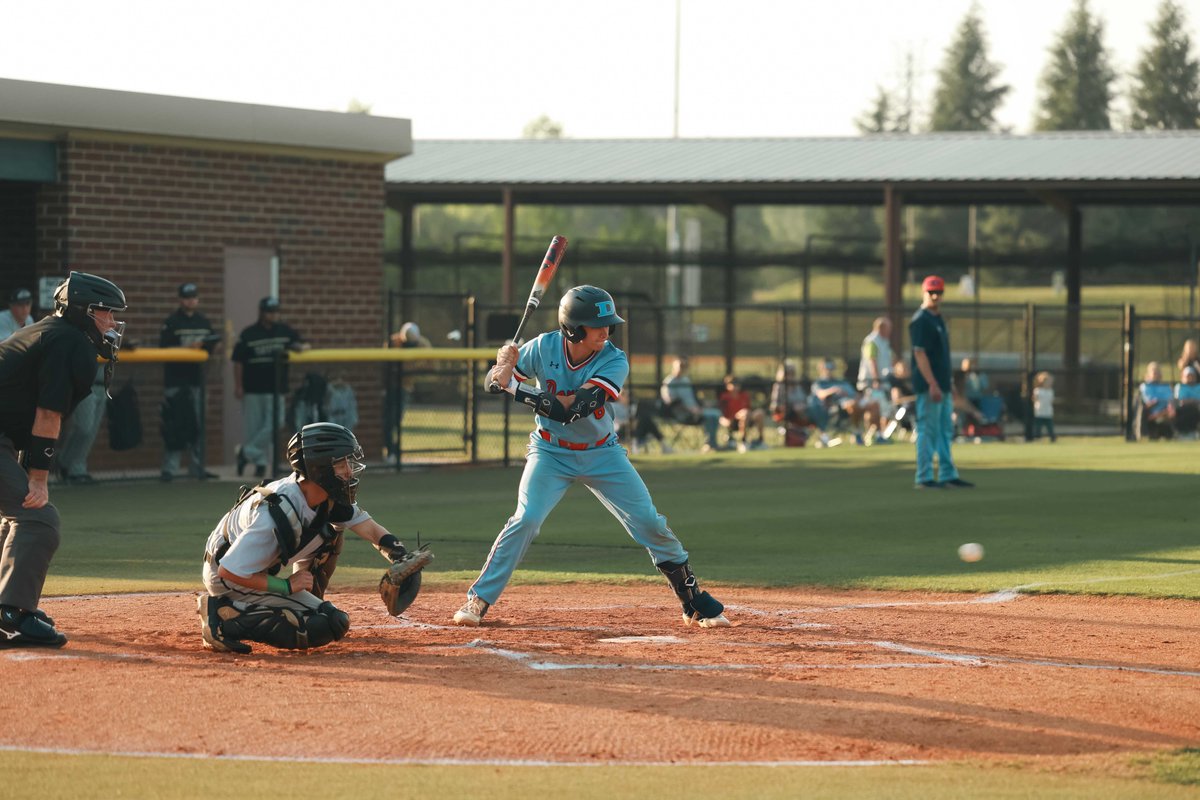 DormanAthletics's tweet photo. ⚔️ Yesterday, we celebrated and honored our 6 Senior Boys Baseball athletes for Senior Night. They have been outstanding leaders, not only for their team but also for their fellow classmates. We're super proud of them for their hard work and dedication.(3/3) #DormanBaseball https://t.co/dEfsk3d70s