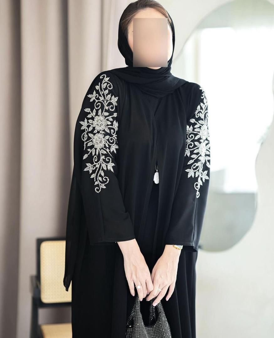HauwaLau's tweet photo. I beg you in the name of God don’t pass without retweeting my hustle please 🥹🙏🏽
       *ELEGANT  DUBAI ABAYA 🇦🇪*

*SIZE 54,56,58,60,62

*PRICE 27,000*
Location: Kano 
WhatsApp: 09125182179 https://t.co/WTS8kmJYz7
