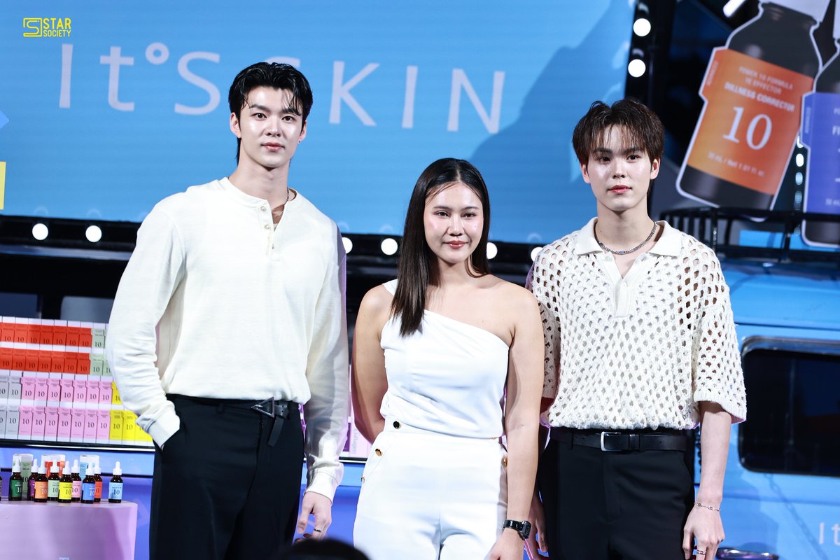 STARSOCIETY_TH's tweet photo. "มีน - ปิง" ในงาน It’S SKIN Beauty for all with Meen-Ping
#ITSSKINxEVEANDBOY
#ITSSKINxMeenPing
#มีนปิง #MeenPing
#meennicha8 #Pingkrittanun
#ITSSKIN #ITSSKINThailand
#BeautyForAll #Power10Effectors
#eveandboy #ebitsskin https://t.co/bho8vS0Pom