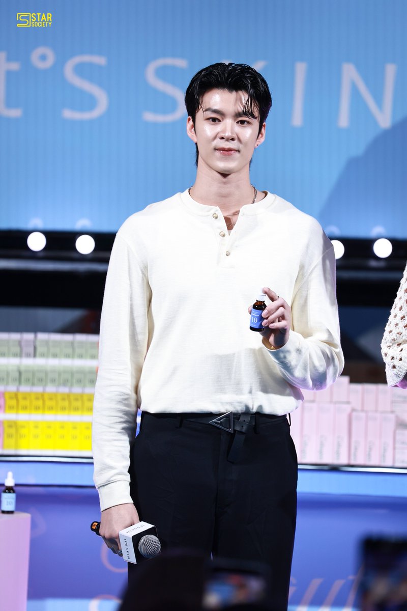 STARSOCIETY_TH's tweet photo. "มีน นิชคุณ" ในงาน It’S SKIN Beauty for all with Meen-Ping
#ITSSKINxEVEANDBOY
#ITSSKINxMeenPing
#มีนปิง #MeenPing
#meennicha8
#ITSSKIN #ITSSKINThailand
#BeautyForAll #Power10Effectors
#eveandboy #ebitsskin https://t.co/hfantOCfpN
