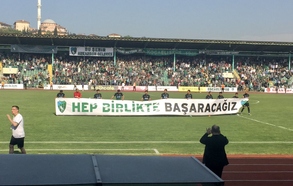 2024-2025 Sezonu Trendyol 1. Lig Şampiyonu: KOCAELİSPOR!
Şanlı formamızla Süper Lig’e geri döndük! 💚🖤🏆

HEP BİRLİKTE BAŞARDIK!

Bu büyük başarıda payı olan herkese yönetime, teknik ekibe, futbolculara, taraftarlara ve geçmişten bugüne emeği geçen tüm Kocaelispor sevdalılarına