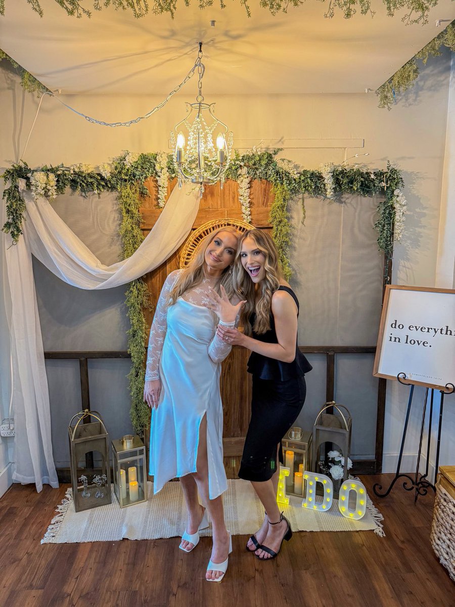 Get friends who are excited for you 😌