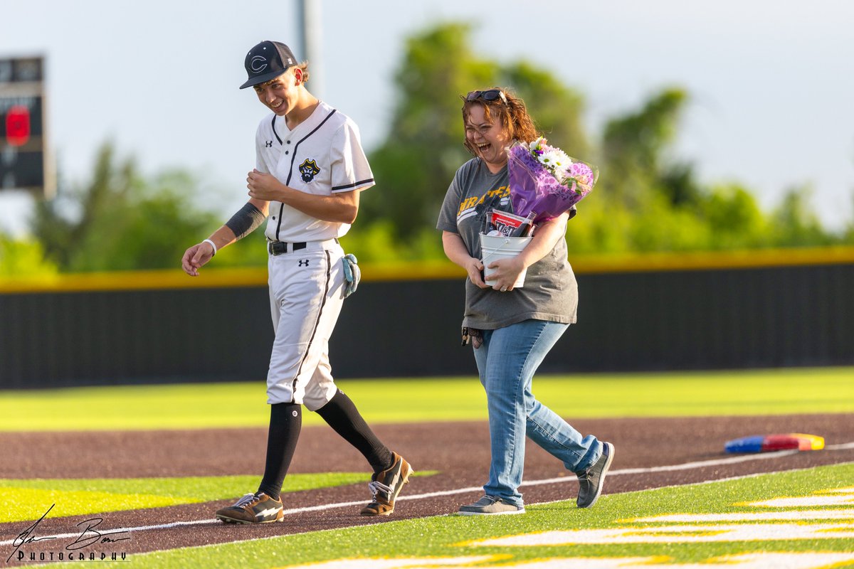 Jason Bowie tweet media